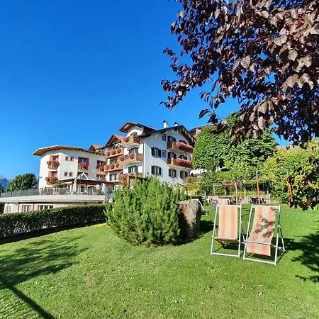 Hotel La Montanina In Val Di Non Malosco