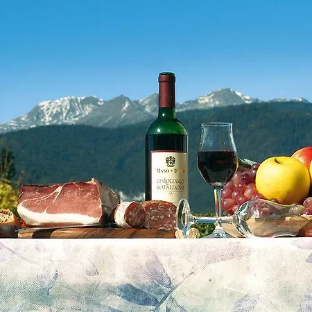 Hotel La Montanina In Val Di Non 3*