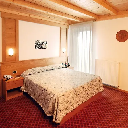 Hotel La Montanina In Val Di Non Malosco